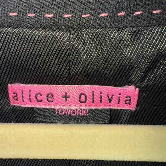 Alice & Olivia Black Shawl Collar Blazer Ruched Sleeve Cuffs Size Medium - Picture 9 of 10